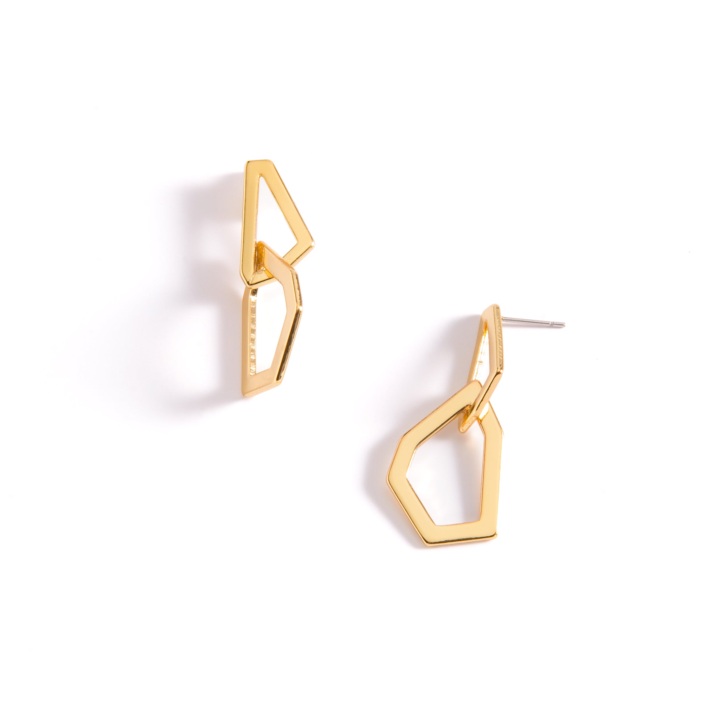 ARETE BAÑADO EN ORO CON DISEÑO POLIGONO IRREGULAR